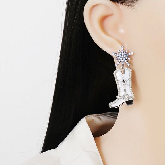 These Boots Were Made For Walking. - Picture 2 of 5